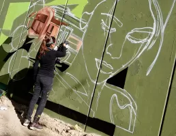 Proceso graffiti mujer por ZuriK