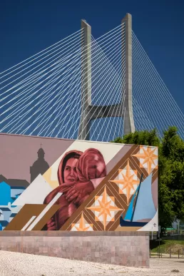 mural Igreja da Nossa Senhora dos Navegantes en lisboa por zurik