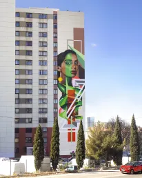 mural la mujer de los mil rostros en Marsella por zurik