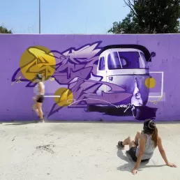 Graffiti tuk tuk en barcelona por Zurik 