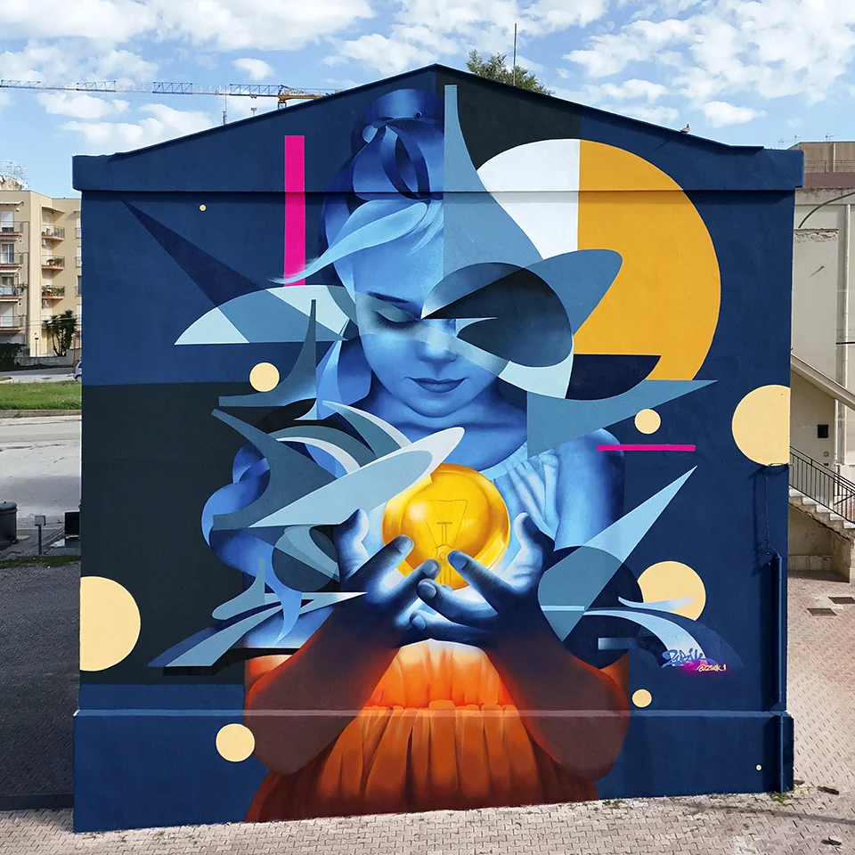 Graffiti mural niña con luz amarilla por zurik