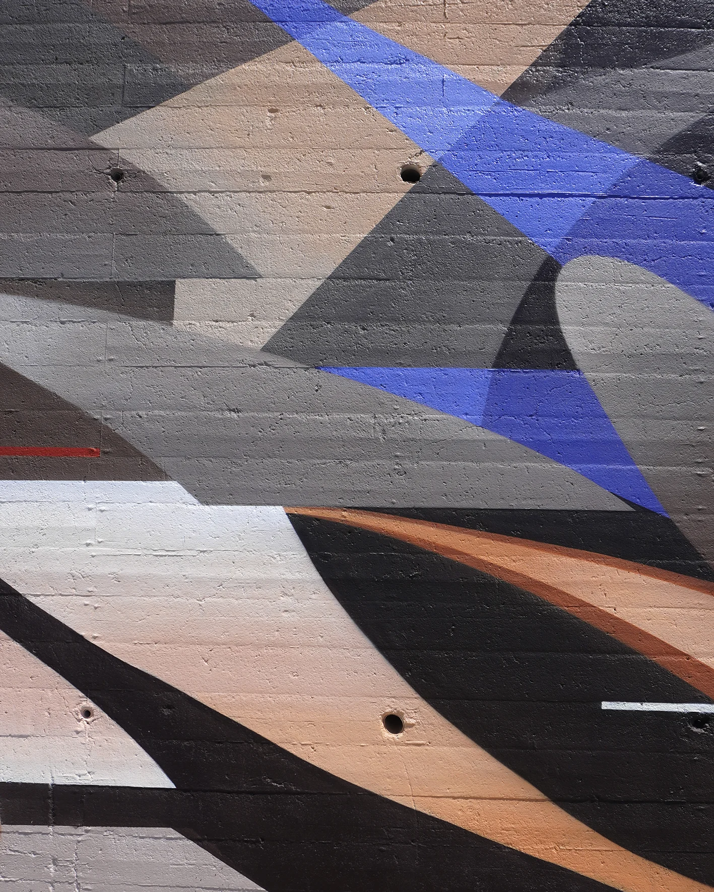 Mural chica con pájaro de papel en el BesArt, parc fluvial del besòs, por zurik