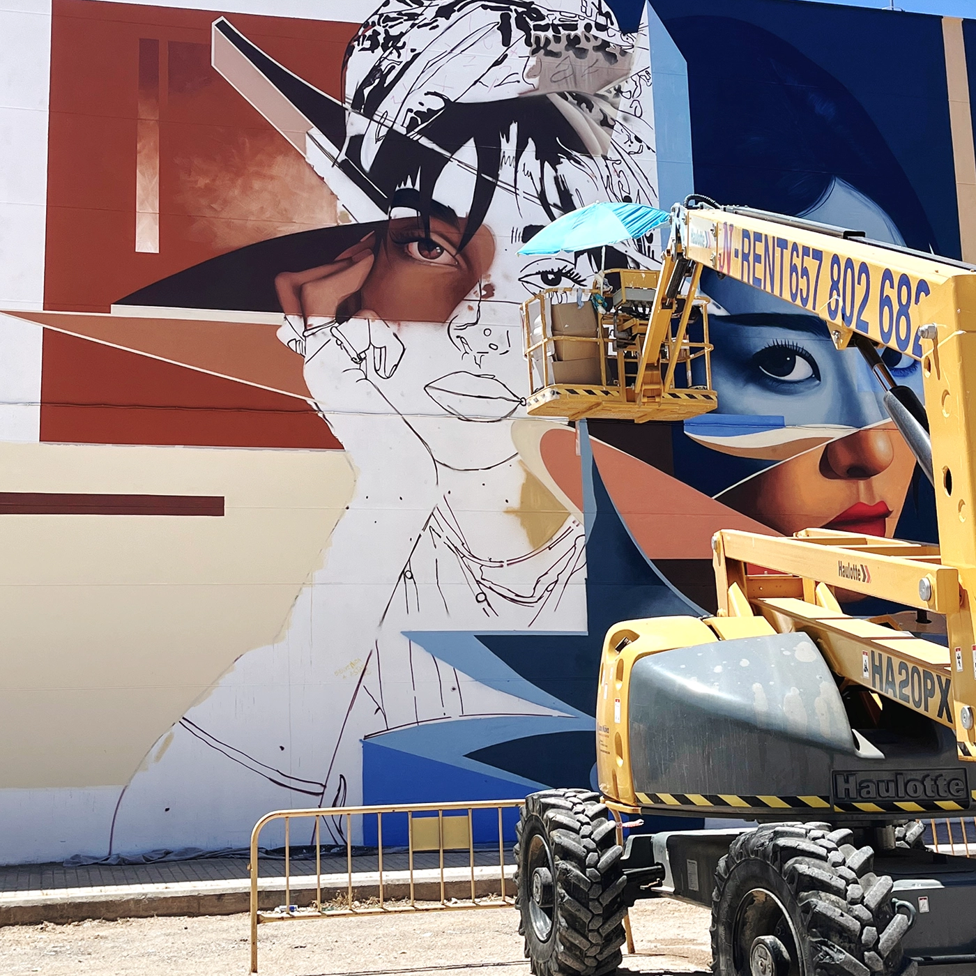 Mural of women in Iniesta, Cuenca - Spain by Zurik