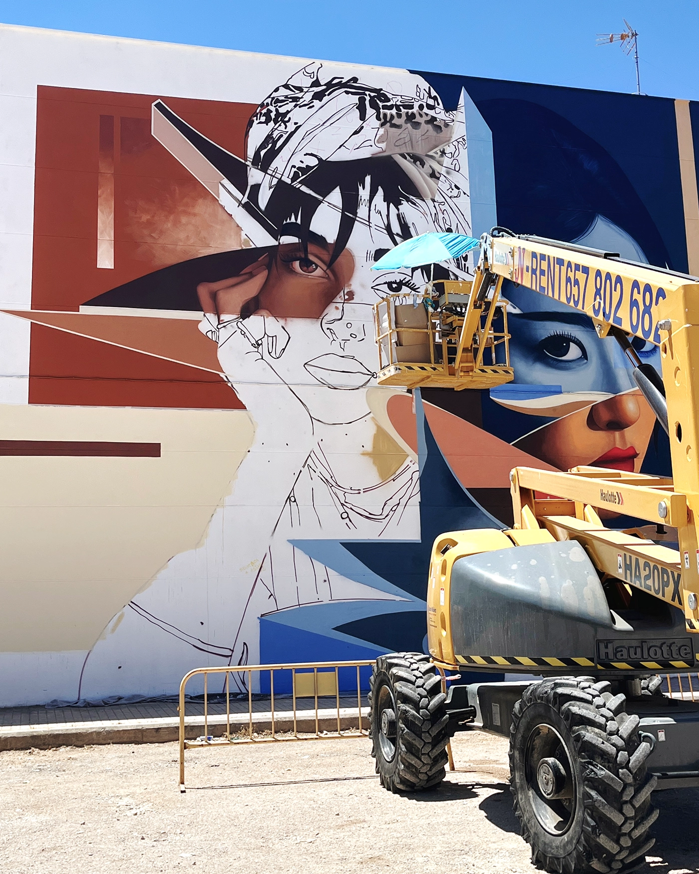 Mural mujeres en iniesta, cuenca- españa por zurik